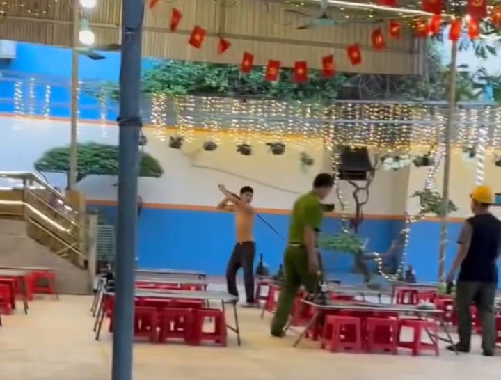 Clip Biến CĂNG Ở NƯỚNG BON BON